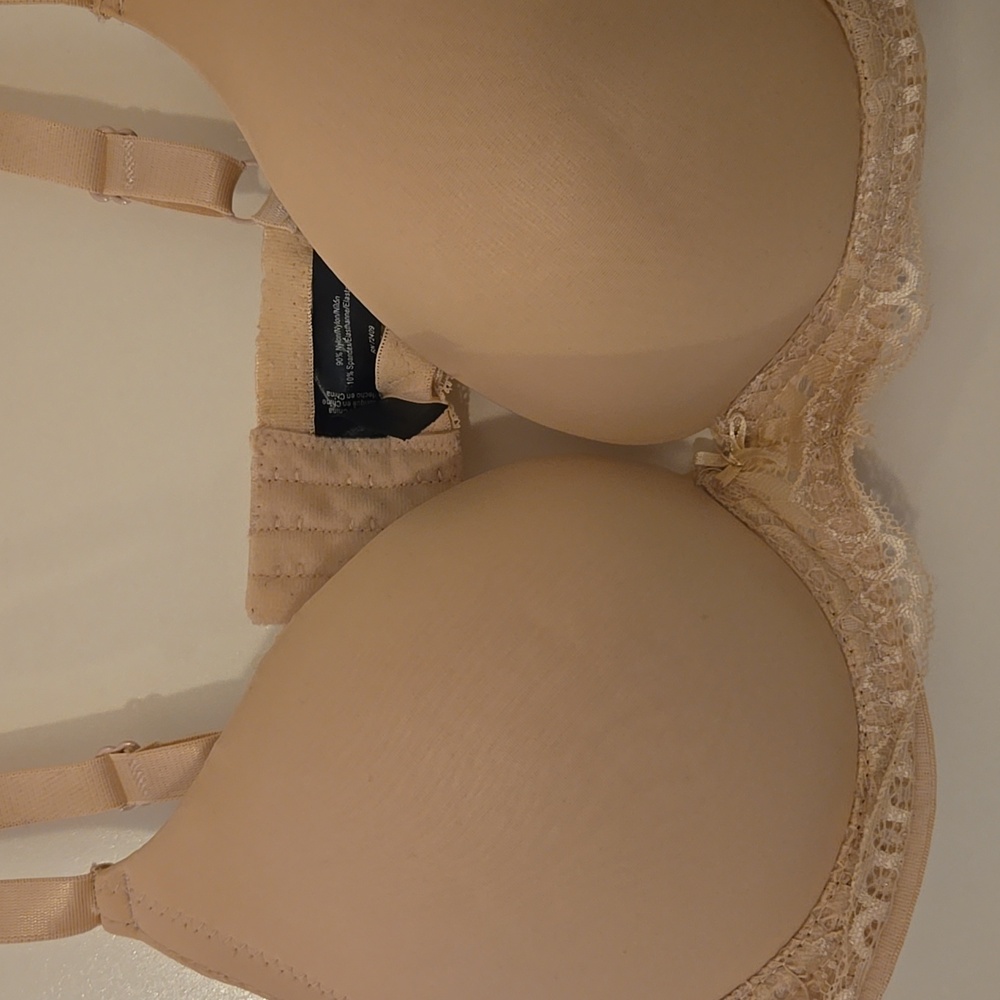 Nude Bra - Picture 2 of 4
